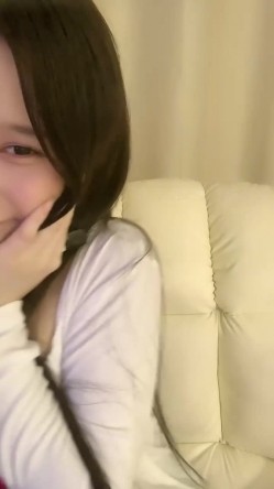 近期最火的女神，【樱桃】，【上】，舞蹈专业出身，明星级别颜值，极品美乳，小逼逼真干净，硬盘必备 截图9