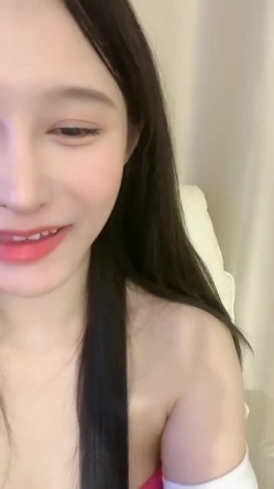 近期最火的女神，【樱桃】，【上】，舞蹈专业出身，明星级别颜值，极品美乳，小逼逼真干净，硬盘必备 截图10