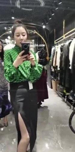 约炮大神玩三个少妇，一个露脸，长得还挺漂亮，操的嗷嗷叫 截图8