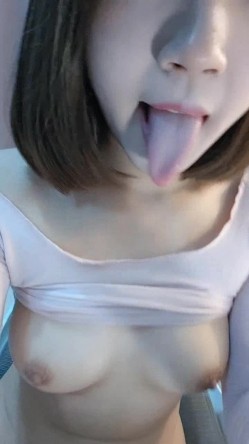 肤白貌美好身材极品软萌妹子的诱惑，站着揉着奶子珍珠棒抽插骚穴，浪叫呻吟表情好骚，跳蛋玩阴蒂高潮会喷水 截图9