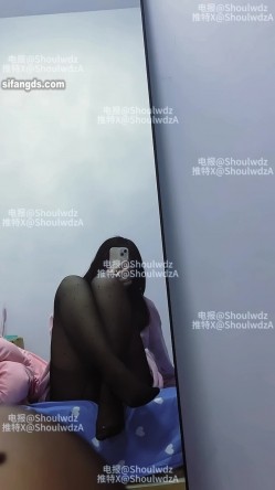 PUA大神【受肉完犊子】VIP福利，操控举牌，超多反差学生小母狗，紫薇裸舞，有露脸 截图6