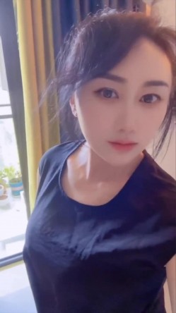 御姐女王范会所金牌技师，重庆巨乳小尤物【婉儿】特色性爱服务，双飞吹拉弹唱一条龙爽翻天 截图1