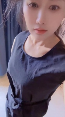 御姐女王范会所金牌技师，重庆巨乳小尤物【婉儿】特色性爱服务，双飞吹拉弹唱一条龙爽翻天 截图3