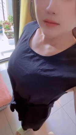 御姐女王范会所金牌技师，重庆巨乳小尤物【婉儿】特色性爱服务，双飞吹拉弹唱一条龙爽翻天 截图5