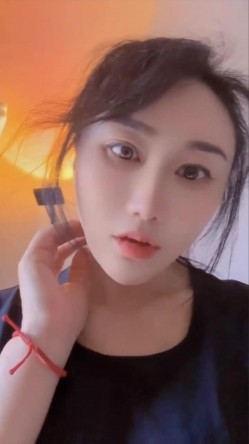 御姐女王范会所金牌技师，重庆巨乳小尤物【婉儿】特色性爱服务，双飞吹拉弹唱一条龙爽翻天 截图10