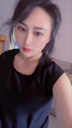 御姐女王范会所金牌技师，重庆巨乳小尤物【婉儿】特色性爱服务，双飞吹拉弹唱一条龙爽翻天 截图14