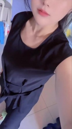 御姐女王范会所金牌技师，重庆巨乳小尤物【婉儿】特色性爱服务，双飞吹拉弹唱一条龙爽翻天 截图15
