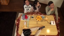 RCTD-068 母親と息子がコタツでこっそり近親相姦ゲーム3 截图12