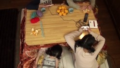 RCTD-068 母親と息子がコタツでこっそり近親相姦ゲーム3 截图14