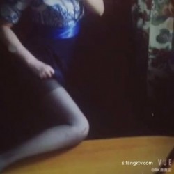 《精品洩密》美女空姐下班后的真实反差被曝光 真让人大跌眼镜难以相信 截图1