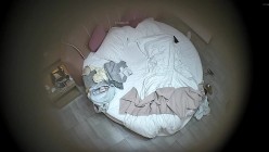 酒店偷拍 乖乖女学生掏出书包内藏的情趣黑丝疯狂深蹲爱拍摄胖男 截图3