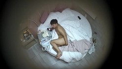 酒店偷拍 乖乖女学生掏出书包内藏的情趣黑丝疯狂深蹲爱拍摄胖男 截图10