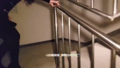 推特火爆淫荡翘臀骚母狗【芬姬夏妓】公园露出调教野战潮喷大号道具紫薇淫水泛滥 截图9