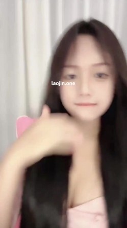 纯欲天花板校花！奶子好大~【狐狸精】，清纯学生妹，闺房中大尺度自慰，淫水不断哗哗的流 截图1