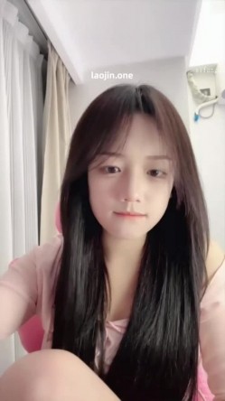 纯欲天花板校花！奶子好大~【狐狸精】，清纯学生妹，闺房中大尺度自慰，淫水不断哗哗的流 截图5
