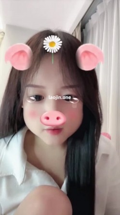 纯欲天花板校花！奶子好大~【狐狸精】，清纯学生妹，闺房中大尺度自慰，淫水不断哗哗的流 截图9