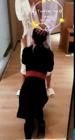 【极品反差东航空姐】爆乳丰臀女神【豆泥丸】完美身材 穿着空姐制服架起来操到浪叫 高清私拍90P 高清720P原版 截图16