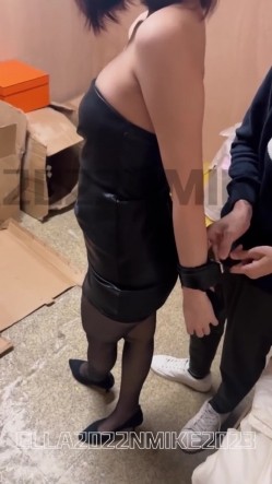 推特极品少妇淫妻「Ella小骚狐」「小骚狐」骚人妻勾引公共场合大学生、大叔、职员带着和老公一起群P 截图1