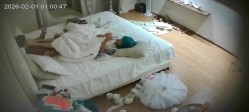流出酒店偷拍 cos圈真乱两个角色扮演的小年轻在酒店乱搞 截图4