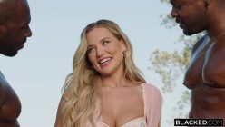 Blacked.24.12.19.Blake.Blossom.XXX.1080p.MP4-NBQ[XC] 截图11