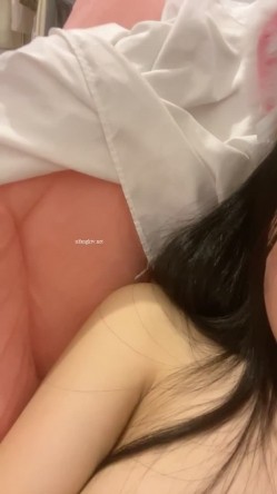 校花为了赚钱拼了【猪猪女孩】喊来舔狗干她穿上白丝舔脚无套内射极品反差小淫娃 截图11