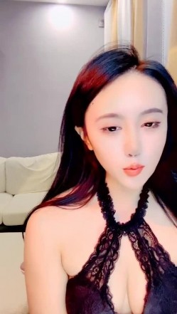 极品颜值【okk】白虎逼 全身尤物完美~直接撸了黑丝美乳配上无毛粉逼 截图4