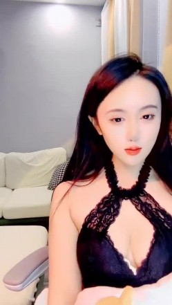 极品颜值【okk】白虎逼 全身尤物完美~直接撸了黑丝美乳配上无毛粉逼 截图13