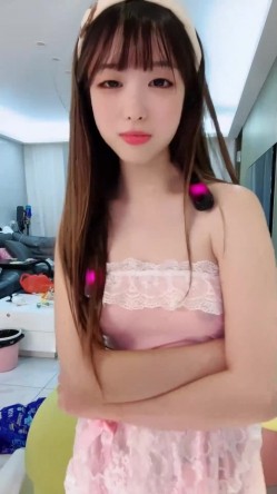 ️清纯可爱，顶级校花【懒羊羊大王】下海福利，道具抽插~喷水~好湿~好润~过瘾 截图3