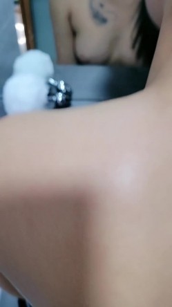 逼毛很性感的骚母狗被大鸡巴哥调教，深喉口交乳交乖巧听话激情上位抽插，浪叫呻吟让小哥后入干骚屁股真刺激 截图7