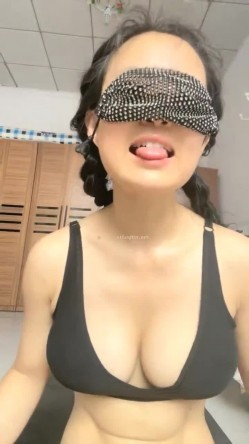 真实瑜伽教练，【瑜伽教练永嘉】，专业程度谁看了不服，各种高难度的动作，看了真是大开眼界，劲爆至极 截图15