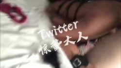 推特大神『惊蛰达人』重度空姐爱好者啪啪流出 胯下承欢的极品空姐制服女神 截图1