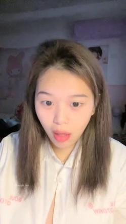 兄弟们！全网最大奶子来了~【甜甜甜甜圈】奶控专属~！这是我见过最大的奶子了~！挺漂亮的 截图4