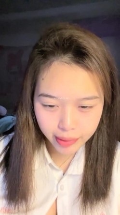兄弟们！全网最大奶子来了~【甜甜甜甜圈】奶控专属~！这是我见过最大的奶子了~！挺漂亮的 截图10