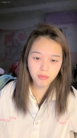 兄弟们！全网最大奶子来了~【甜甜甜甜圈】奶控专属~！这是我见过最大的奶子了~！挺漂亮的 截图16