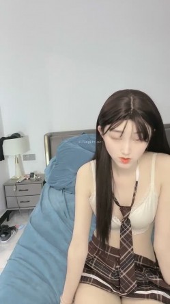 这男的也太爽了 和零零后小姨子偷情『04年小情妇』清纯的一逼 穿着JK制服啪啪还全程无套 截图1