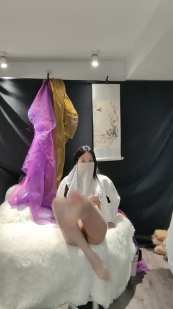 极品超美御姐【繁花女主角】横店演戏好几年古装裸舞大美女每天不同反差角色道具自慰 截图7