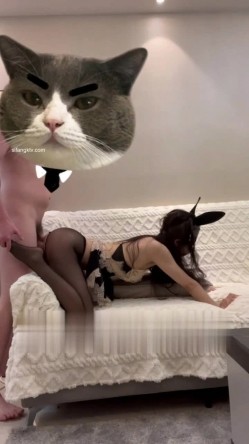 露脸才是王道！颜值天花板极品身材某航空姐工作期间是女神下班就成为金主母狗各种淫乱自拍很反差 截图5