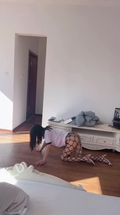 最新流出推特绝色高颜女神【奶凶】私拍，退圈自爆与主人大玩SM性爱调教 截图15