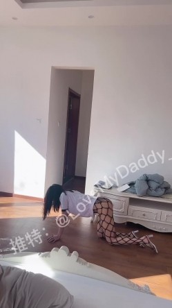 最新流出推特绝色高颜女神【奶凶】私拍，退圈自爆与主人大玩SM性爱调教 截图16
