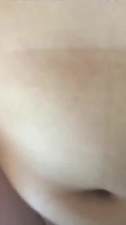 熟女阿姨在家偷情啪啪 不要拍脸 漂亮阿姨有点害羞 被无套输出 截图4