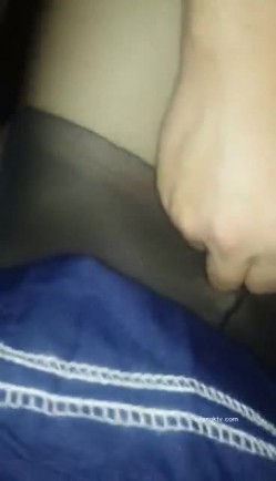 《震撼 福利》微博推特网红丝袜反差婊【湿宝贝】水手制服透明丝袜足交啪啪震动蛋肉棒一起配合肏诱惑难挡 截图16