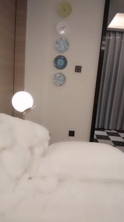 超级清纯甜美的学生妹，校花级别的颜值，声音也好甜美，今天心情不大好，很少笑，绝世第一蜜臀，翘着美臀对着你 想要舔屏的节奏 截图12