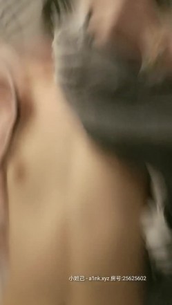玩弄昏睡中小少妇，【花少PUA泡良达人】拔掉裤子狂舔鲍鱼，强悍舌功攻势下娇喘阵阵，闺房私密下玉体横陈必须插入 截图10