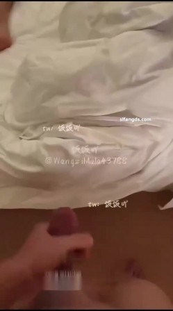 极品反差小人妻【饭饭吖】最新调教多P绿老公，酒后在夜店嗨到爆炸，放荡的样子迷倒一众单男 截图14