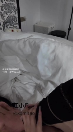 深圳各种场景露出狂魔「江小凡」《帮助路人口交》露出勾引路人，后帮助路人口交，带回酒店舒爽调教插入 截图15