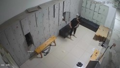 舞蹈班《监控破解》偷拍多位美女学员后台换衣服 截图5