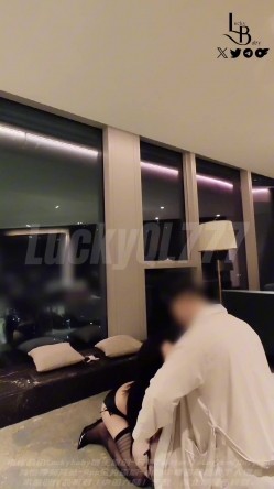 大神luckyql777调教爆乳长腿美女 截图11