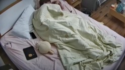 酒店偷拍精品 性欲很强的高颜值美女感情生活混乱，大哥操完男友操 截图10