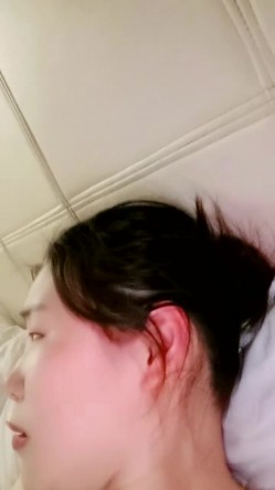 核弹！孕妇被干了~20小时~【梦梦是孕妇】口爆~啪啪~自慰~！还有一段尝试爆菊，口爆射了 截图13
