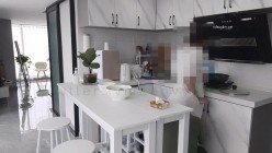 重磅炸弹！万人求档高门槛梦幻联动，顶级绿帽网红大咖联手【绿帽女友+你的大婊姐】私拍，当着男友的面给戴绿帽子 截图3